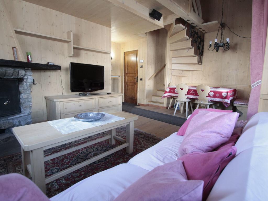 Tranquil Holiday Home In Livigno Italy Near Ski Area Exterior foto