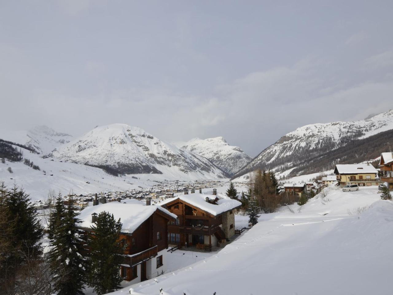 Tranquil Holiday Home In Livigno Italy Near Ski Area Exterior foto